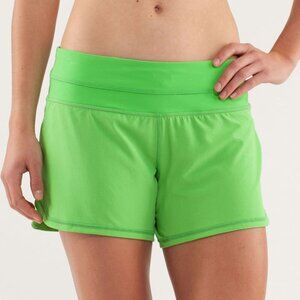 Lululemon Groovy Run Short 4" - 6 Frond